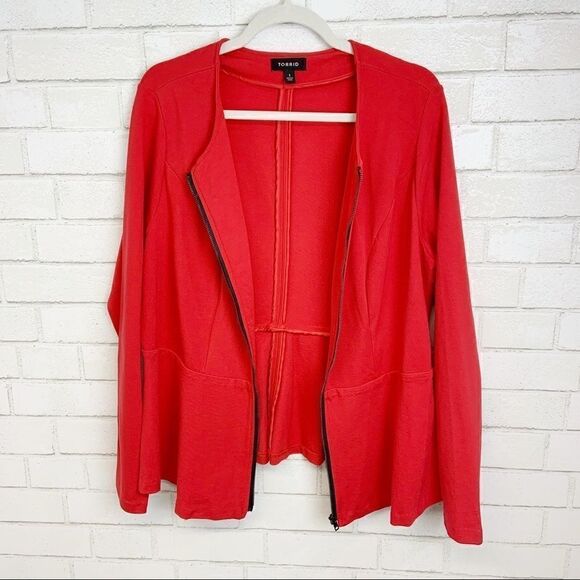 Torrid Red long-sleeve Peplum Zip Jacket Sz 1 (N2) - Picture 4 of 7